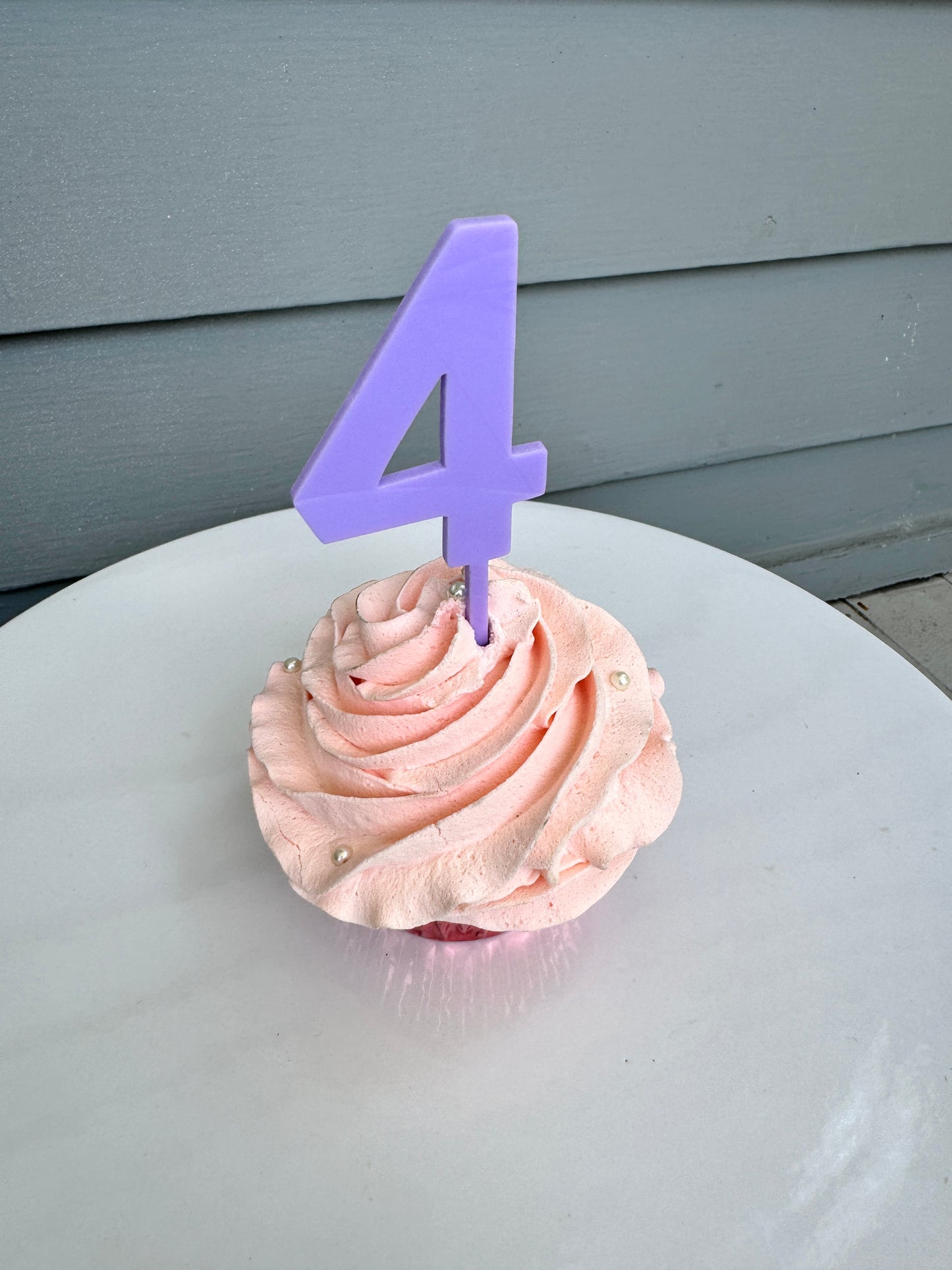 4 Treat Topper