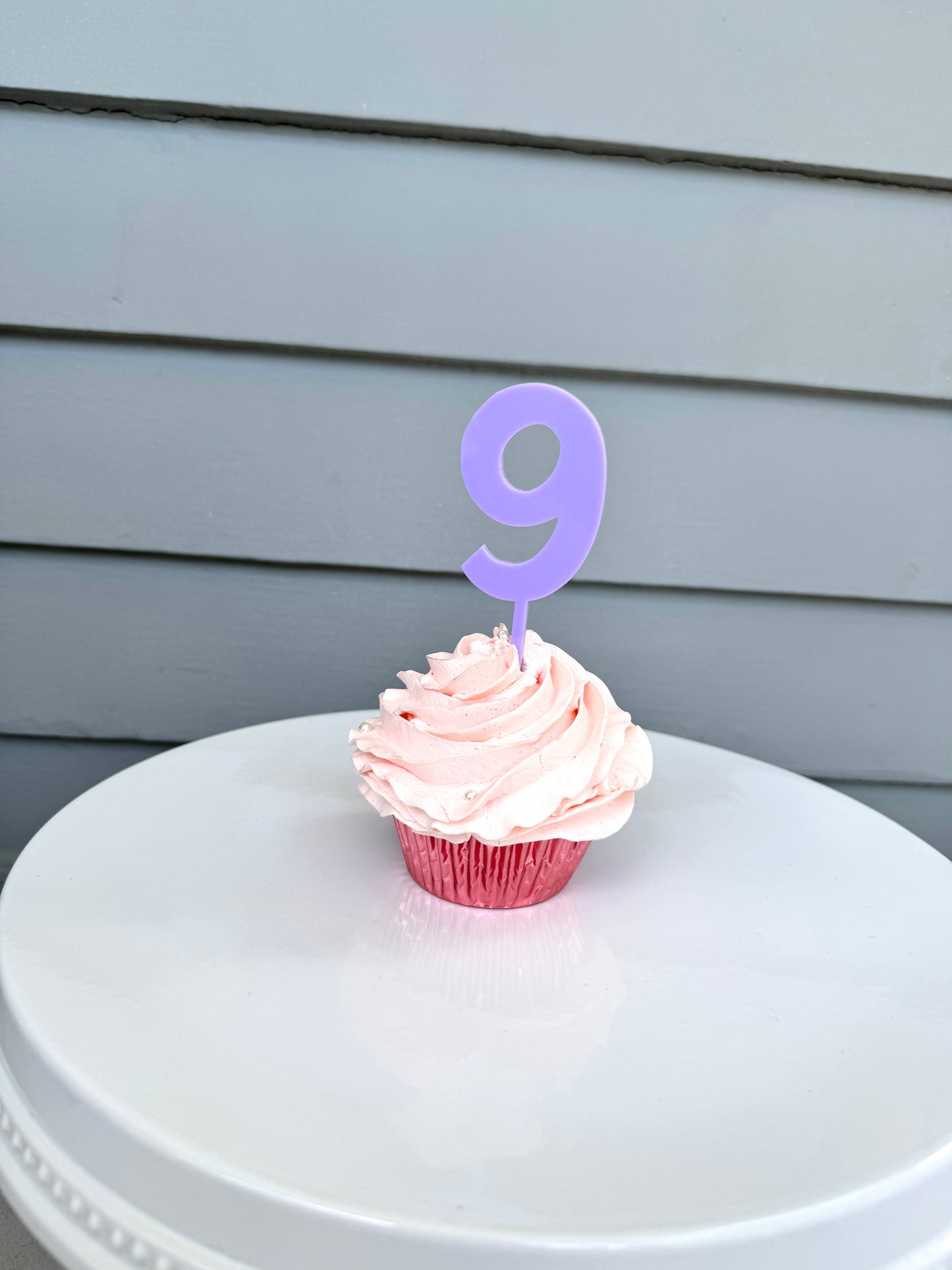 9 Treat Topper