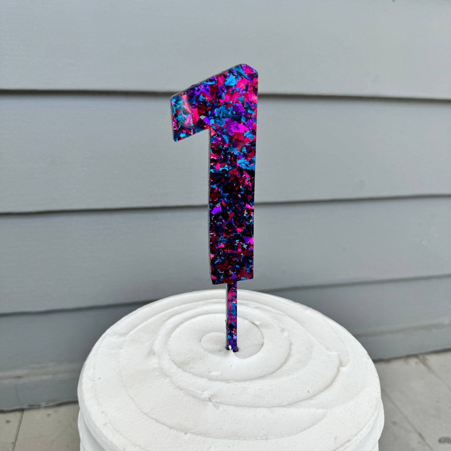 1 Cake Topper