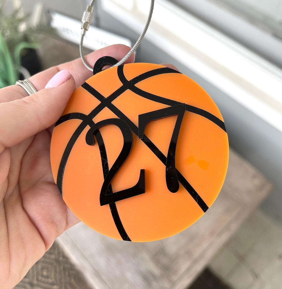 Basketball Coach Gift Personalized Team Tag Custom Name Keychain Acrylic Sports Identifier Youth Athlete Equipment Marker Durable Bag Tag Perfect Birthday Present For Boy Girl Backpack Duffel Luggage Travel Identifier Team Colors Number